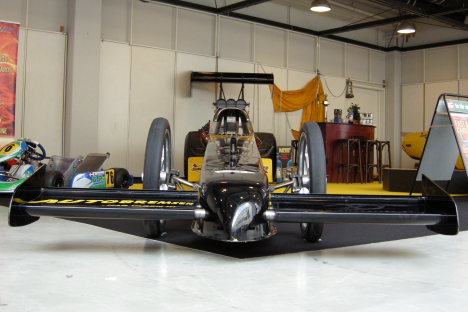 Så er der dømt fart - En Top Fuel Dragster klarer 0-100 på 1 sekund.
(Foto: Motorsporten.dk)